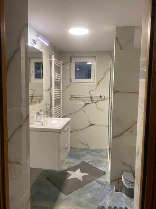 Cabana Cerbul De Aur Sub Cetate Luaran gambar