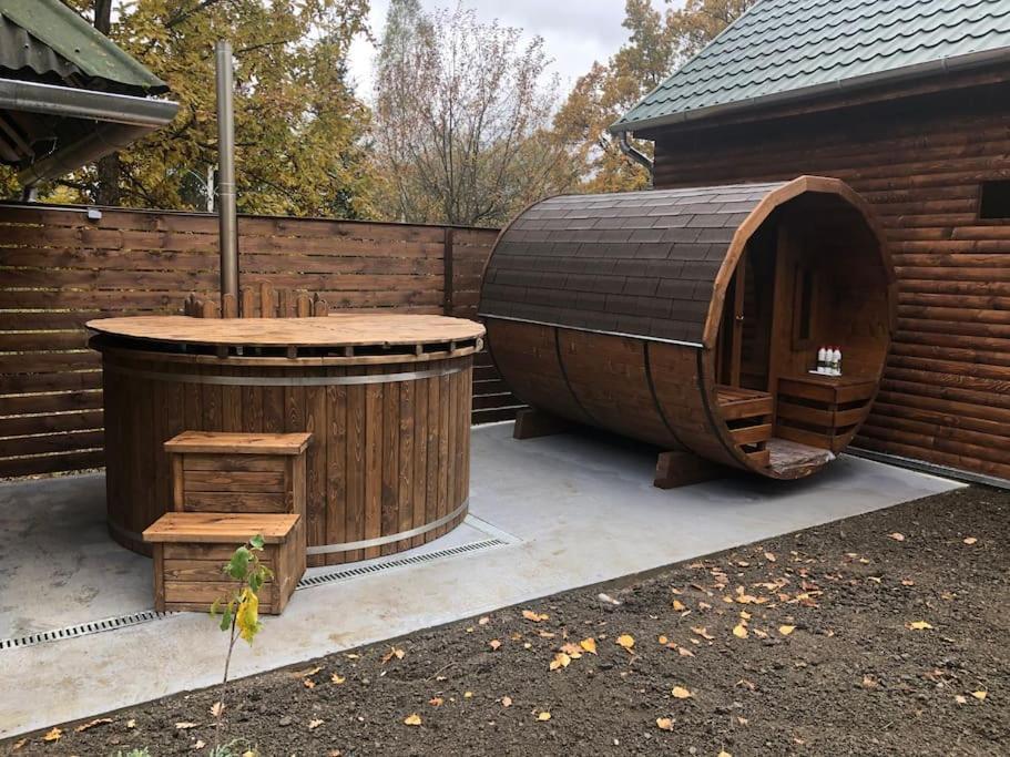 Cabana Cerbul De Aur Sub Cetate Luaran gambar